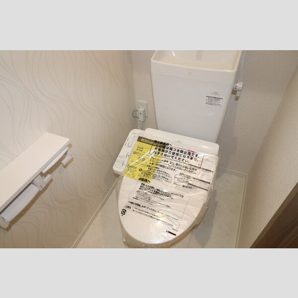 トイレ (温水洗浄暖房便座)