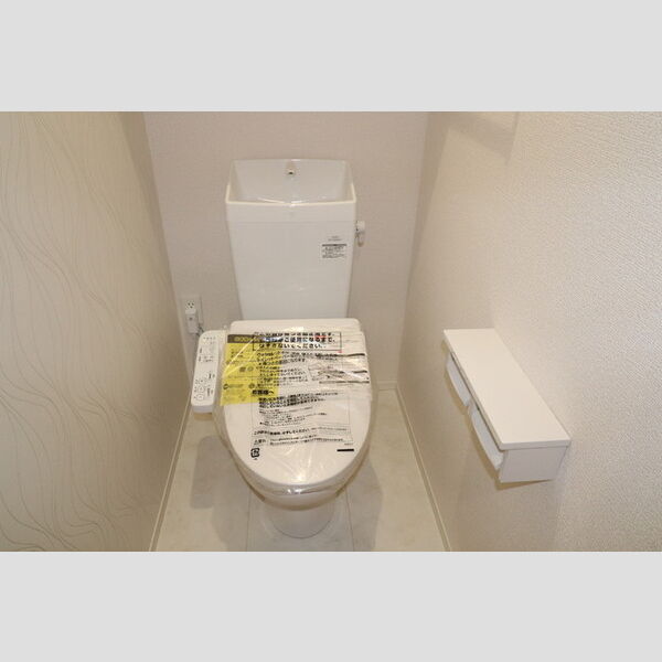 トイレ (温水洗浄暖房便座)