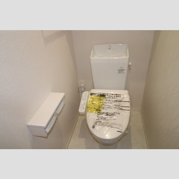 トイレ (温水洗浄暖房便座)