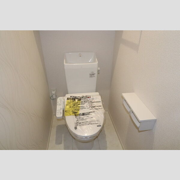 トイレ (温水洗浄暖房便座)