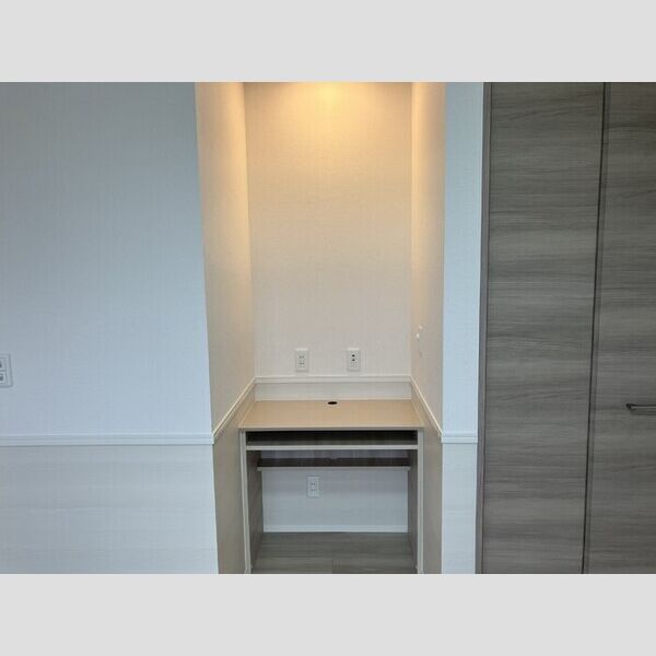 その他 (302　ワークデスク)