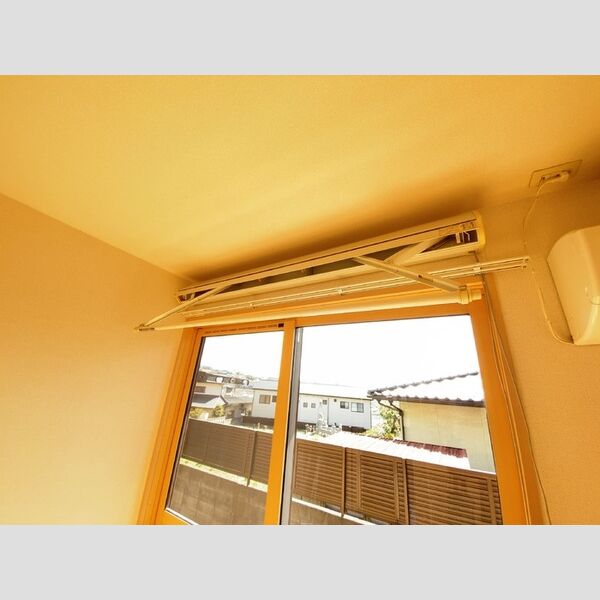 その他 (105室内物干し)