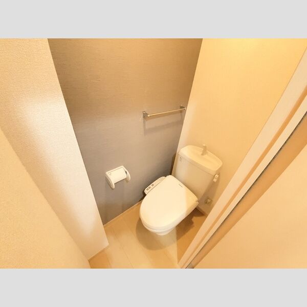 トイレ (105トイレ)