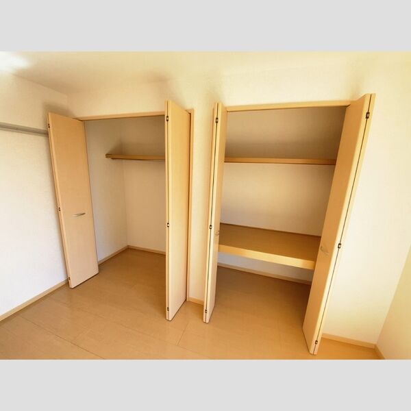 収納 (105クローゼット)