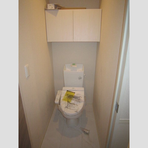 トイレ (トイレ収納付)
