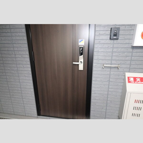 玄関 (玄関)