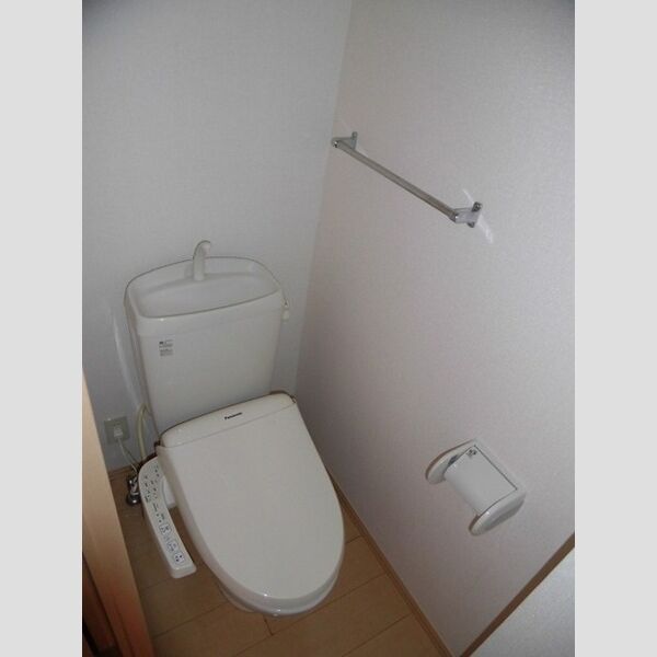 トイレ (ウォシュレット付き!)