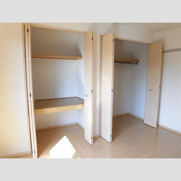 収納 (たくさん収納できます!)