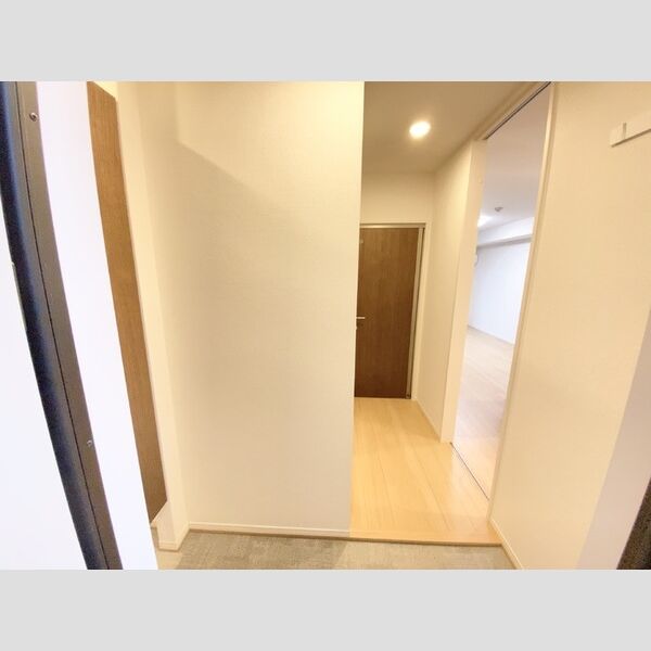 玄関 (205玄関)
