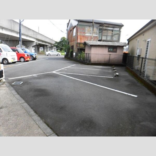 駐車場 (駐車場)