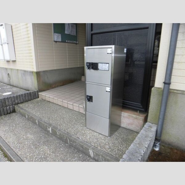 現地周辺 (宅配ボックス)