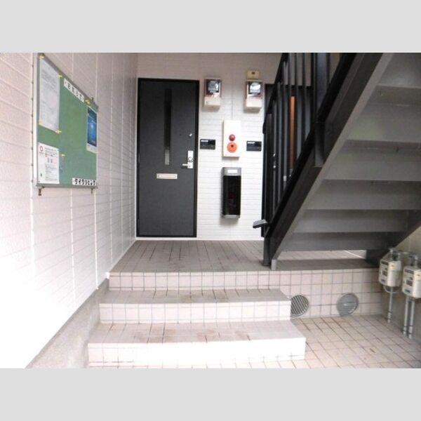 エントランス (玄関周辺)