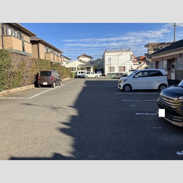 駐車場 (駐車場)