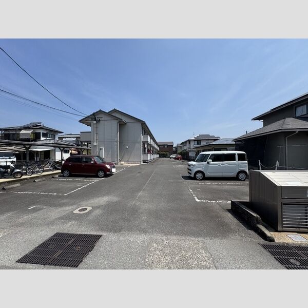 駐車場 (駐車場)