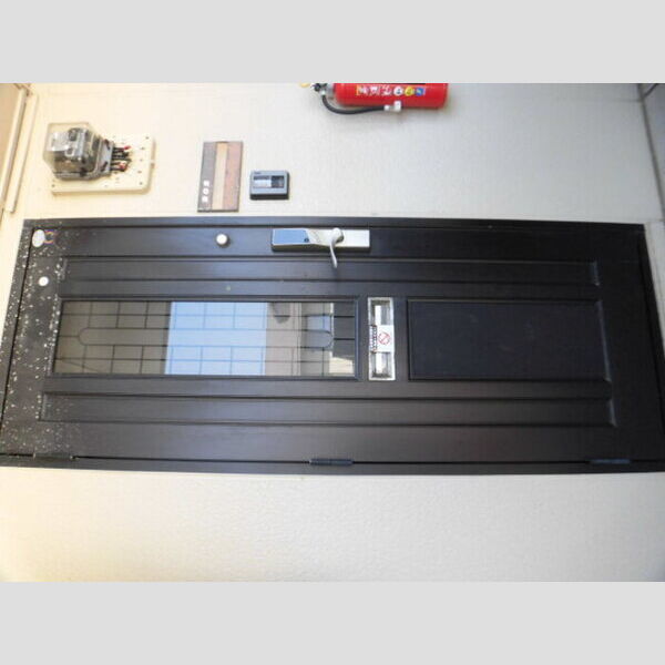 エントランス (B202　玄関)