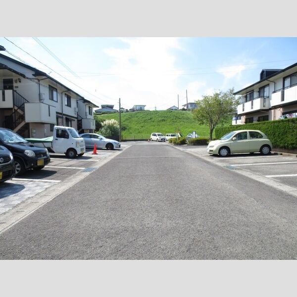 駐車場 (駐車場)