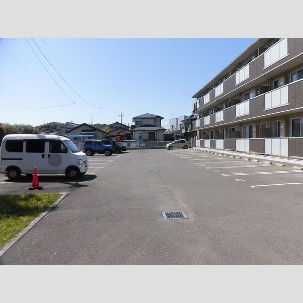 駐車場 (駐車場)