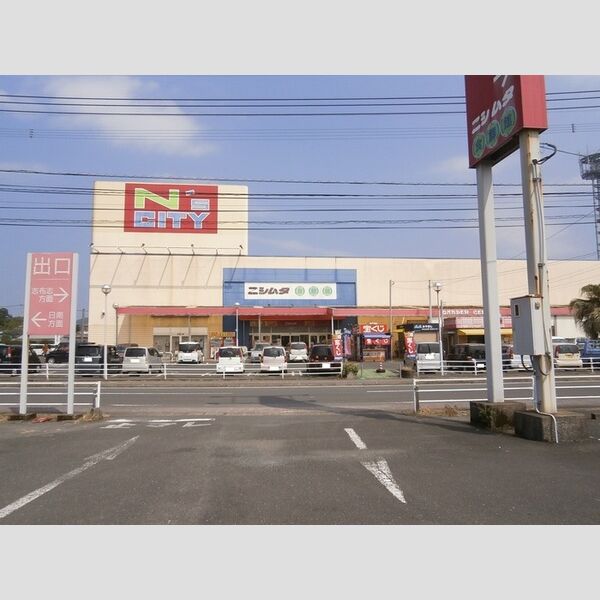 現地周辺 (ニシムタ串間店 (789 m))