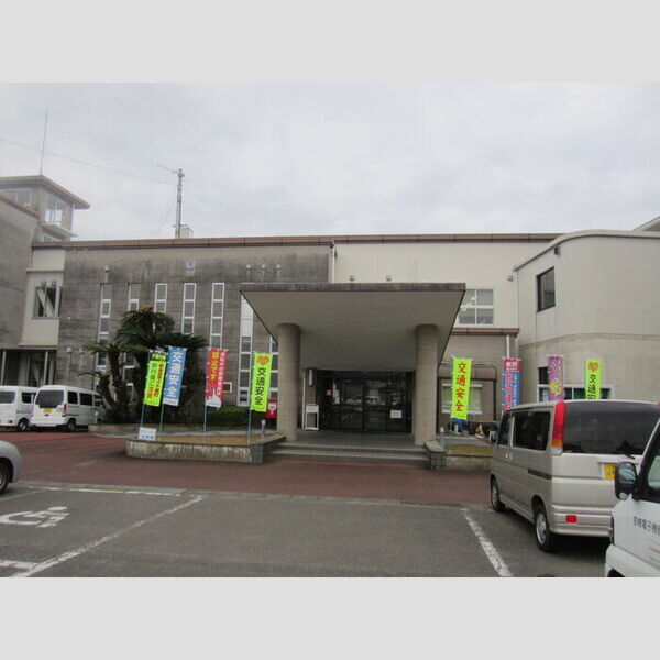 現地周辺 (都農町役場まで325m)