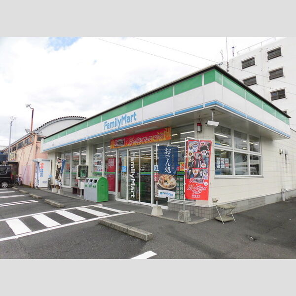現地周辺 (ファミリーマート 妻ヶ丘店 291m)