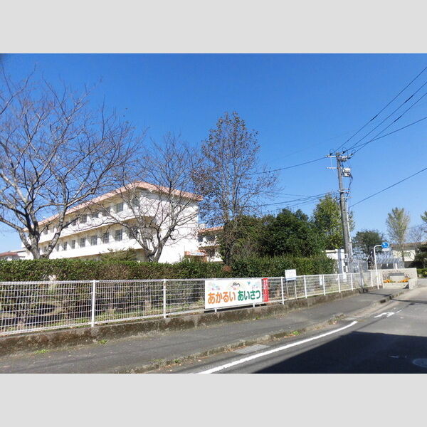 現地周辺 (都城市立川東小学校 640m)