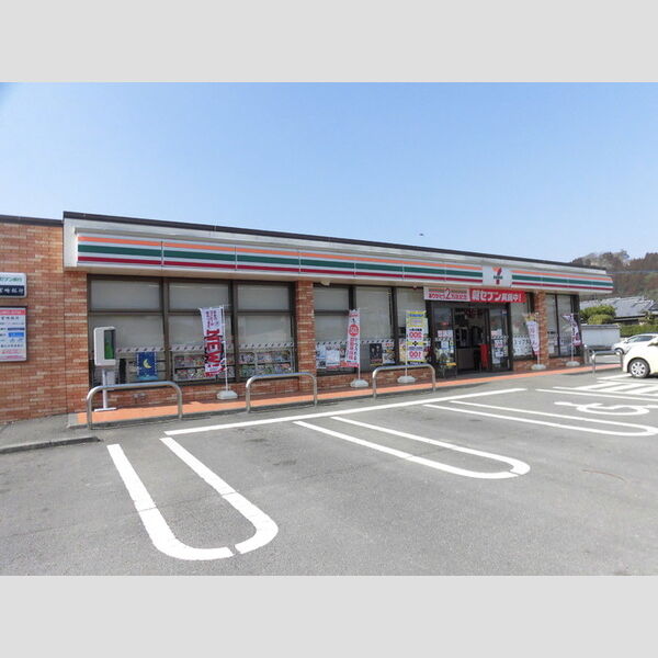 現地周辺 (セブンイレブン宮崎高岡郵便局前店　379m)