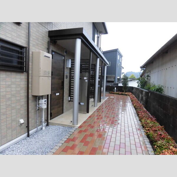 エントランス (105　エントランス)