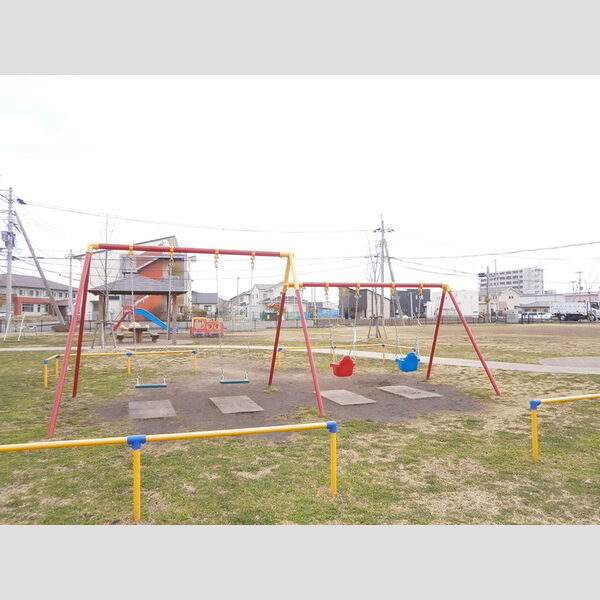 現地周辺 (東部1号街区公園 106m)