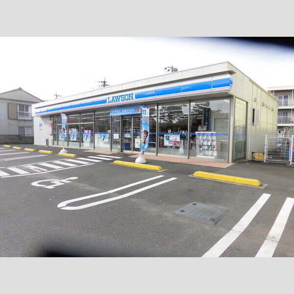 現地周辺 (ローソン自衛隊前店　569m)
