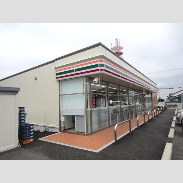 現地周辺 (セブンイレブン高鍋郵便局前店 992m)