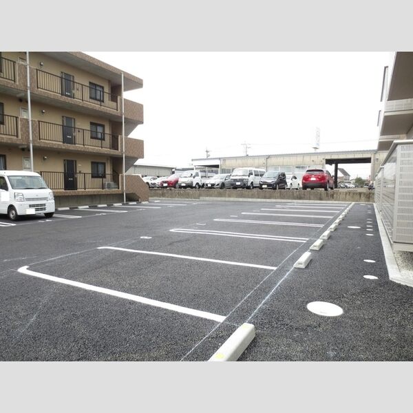 駐車場 (駐車場)