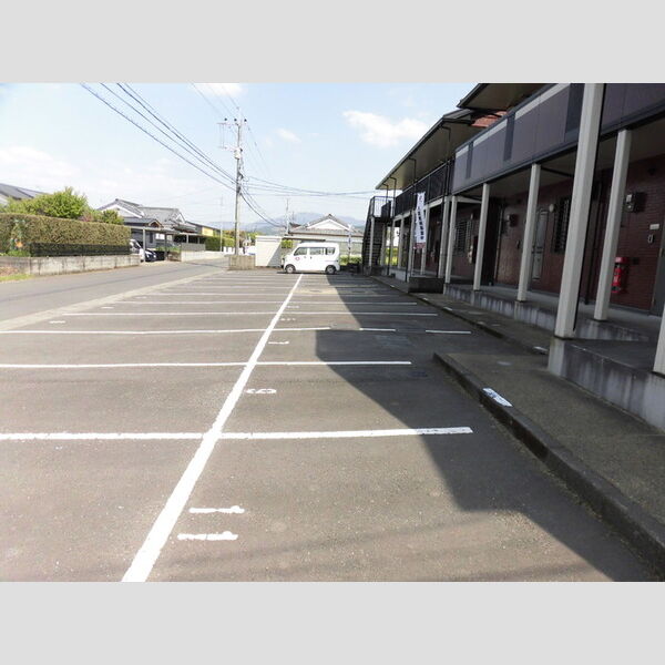 駐車場 (駐車場)