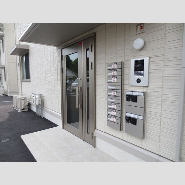 エントランス (A棟 宅配BOX付エントランス)