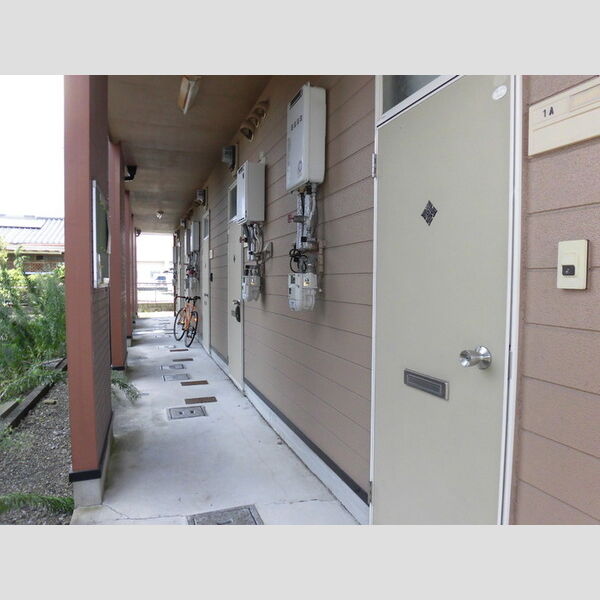 エントランス (玄関周辺)