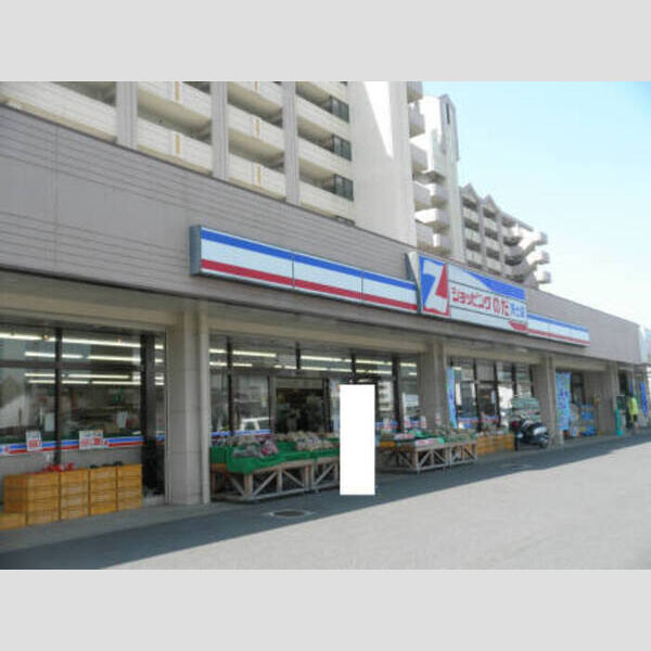 現地周辺 (ショッピングのだ芳士店　373m)