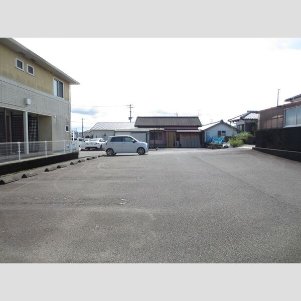 駐車場 (駐車場)