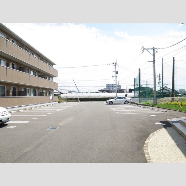 駐車場 (駐車場)