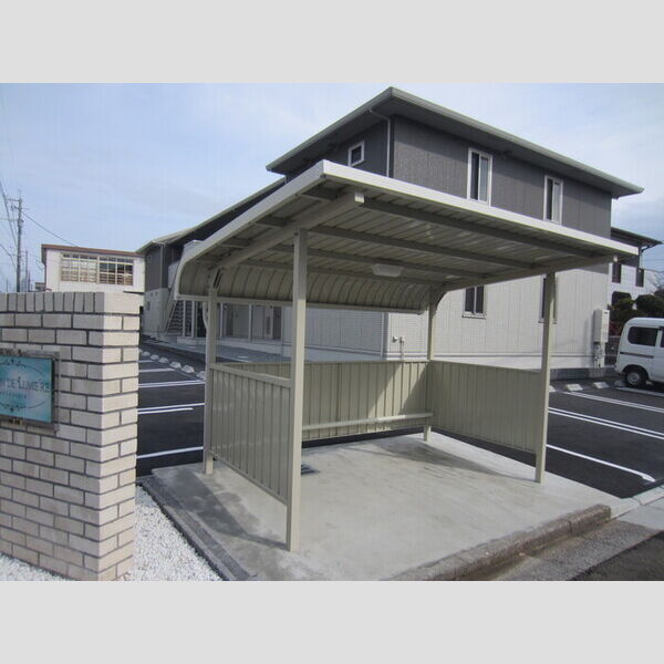 現地周辺 (駐輪場)