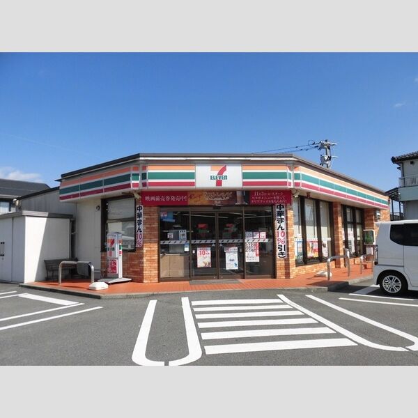 現地周辺 (セブンイレブン日向南町店)