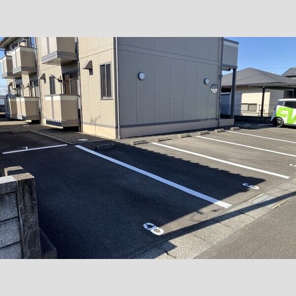駐車場 (駐車場)