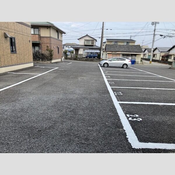 駐車場 (駐車場)
