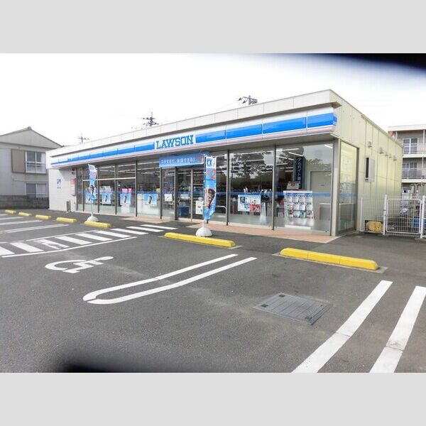 現地周辺 (ローソン都城陸上自衛隊前店)