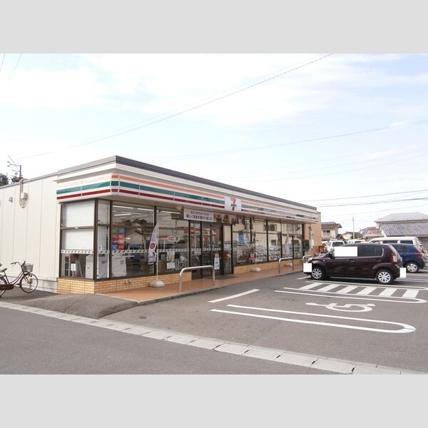 現地周辺 (セブンイレブン宮崎空港前店 750m)
