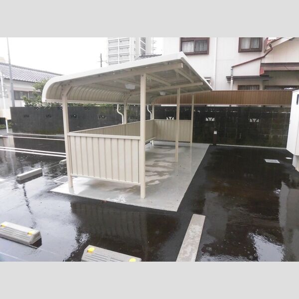駐車場 (駐輪場)