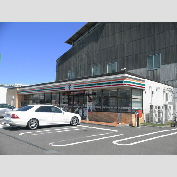 現地周辺 (セブンイレブン宮崎吉村町店 730m)