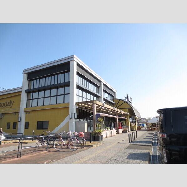 現地周辺 (フーデリー赤江店 833m)