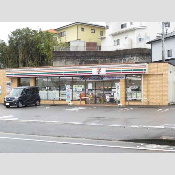 現地周辺 (セブンイレブン宮崎大坪町店 687m)