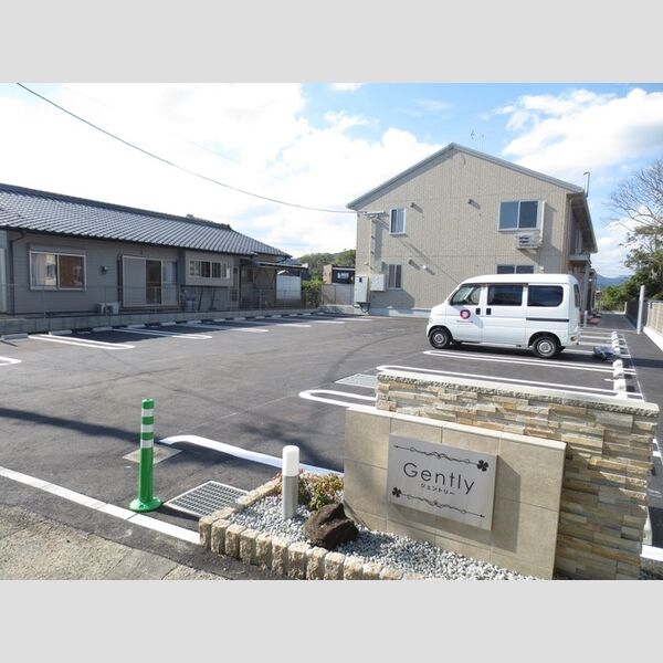 駐車場 (駐車場)