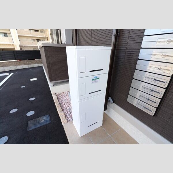 現地周辺 (宅配BOX)