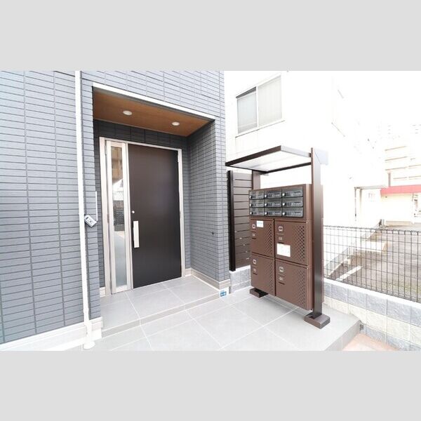 現地周辺 (オートロック&宅配BOX)